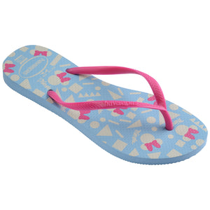 Single, right, blue flip flop with pink bows and Havaianas branding on a white background